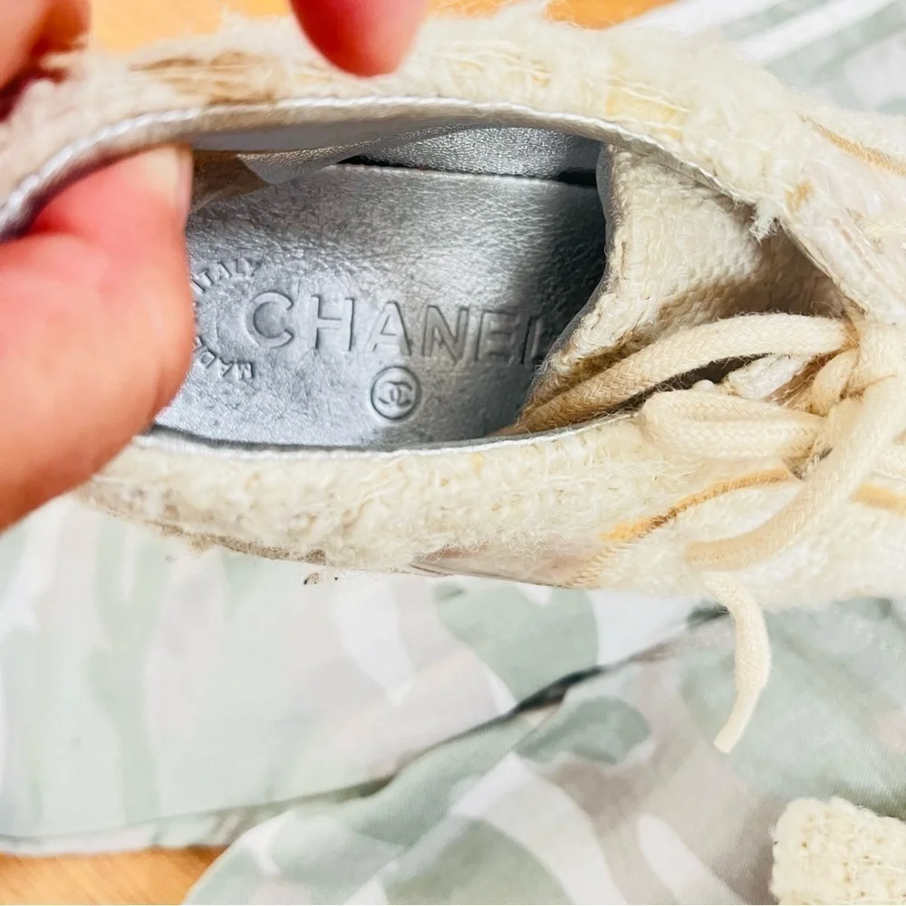 Chanel tennis shoes/ sneakers size 37 twill cream